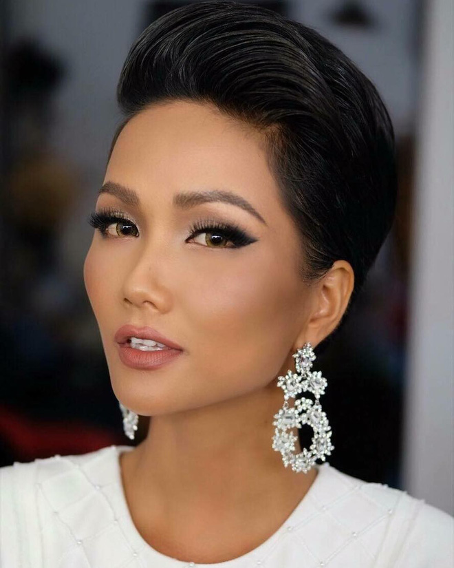 Đâu chỉ H'Hen Niê, Hoàng Thùy - Mâu Thủy cũng từng để tóc tém 'chất' không kém dau chi hhen nie hoang thuy mau thuy cung tung de toc tem chat khong kem