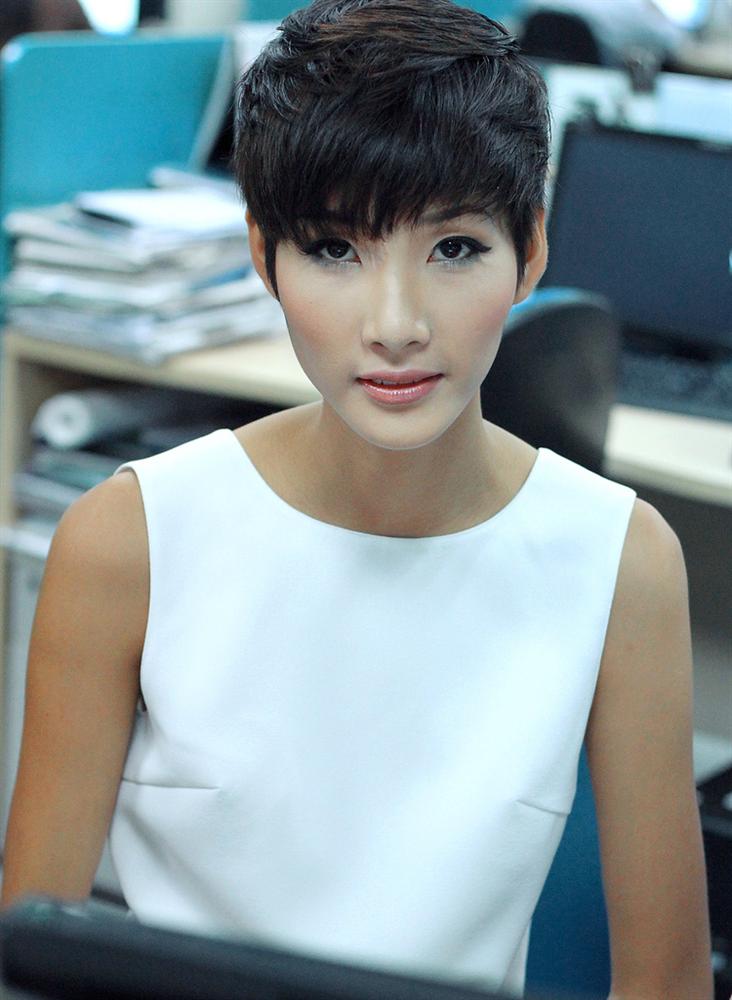 Đâu chỉ H'Hen Niê, Hoàng Thùy - Mâu Thủy cũng từng để tóc tém 'chất' không kém dau chi hhen nie hoang thuy mau thuy cung tung de toc tem chat khong kem
