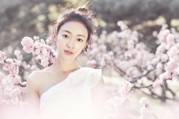 gui loi chuc tuoi moi phu sat hoang hau tan lam con tranh thu dim hang nguy anh lac ngo can ngon