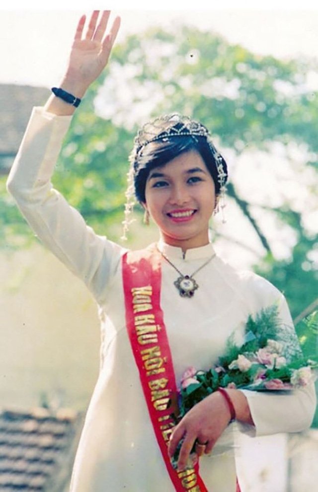 chuyen khong ngo ve chiec vuong mien cua cac hoa hau viet