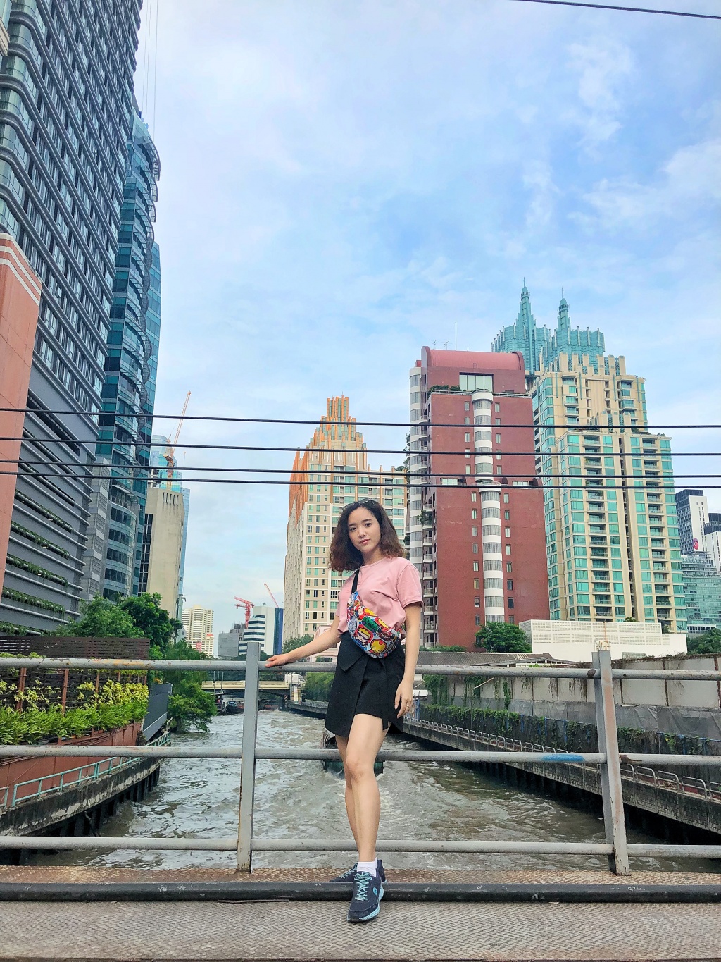 Gia Linh tư vấn mẹo 'ăn gian' chiều cao cho những cô nàng 'ốc tiêu' gia linh tu van meo an gian chieu cao cho nhung co nang oc tieu