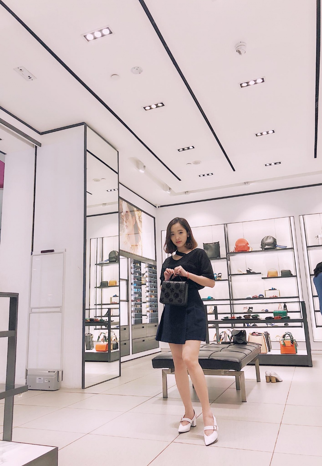 gia linh tu van meo an gian chieu cao cho nhung co nang oc tieu
