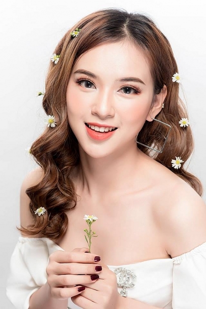 Nàng mẫu lookbook xinh đẹp, nổi tiếng của trường Đại học Duy Tân nang mau lookbook xinh dep noi tieng cua truong dai hoc duy tan