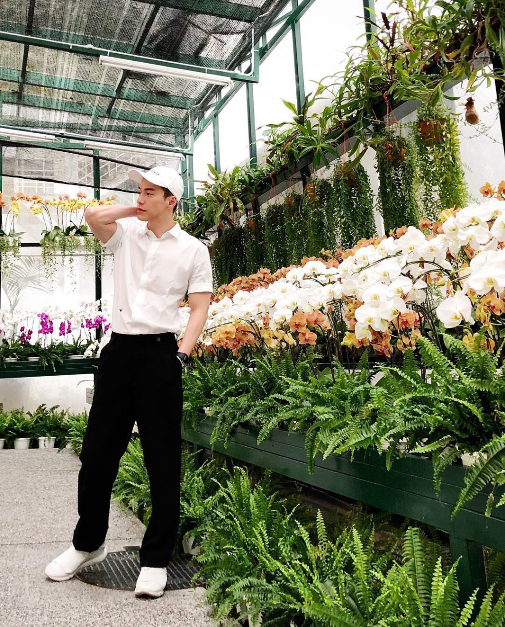 hinh anh doi thuc cua hai lan sat cua dien hi cong luoc dep trai gu thoi trang chuan soai ca