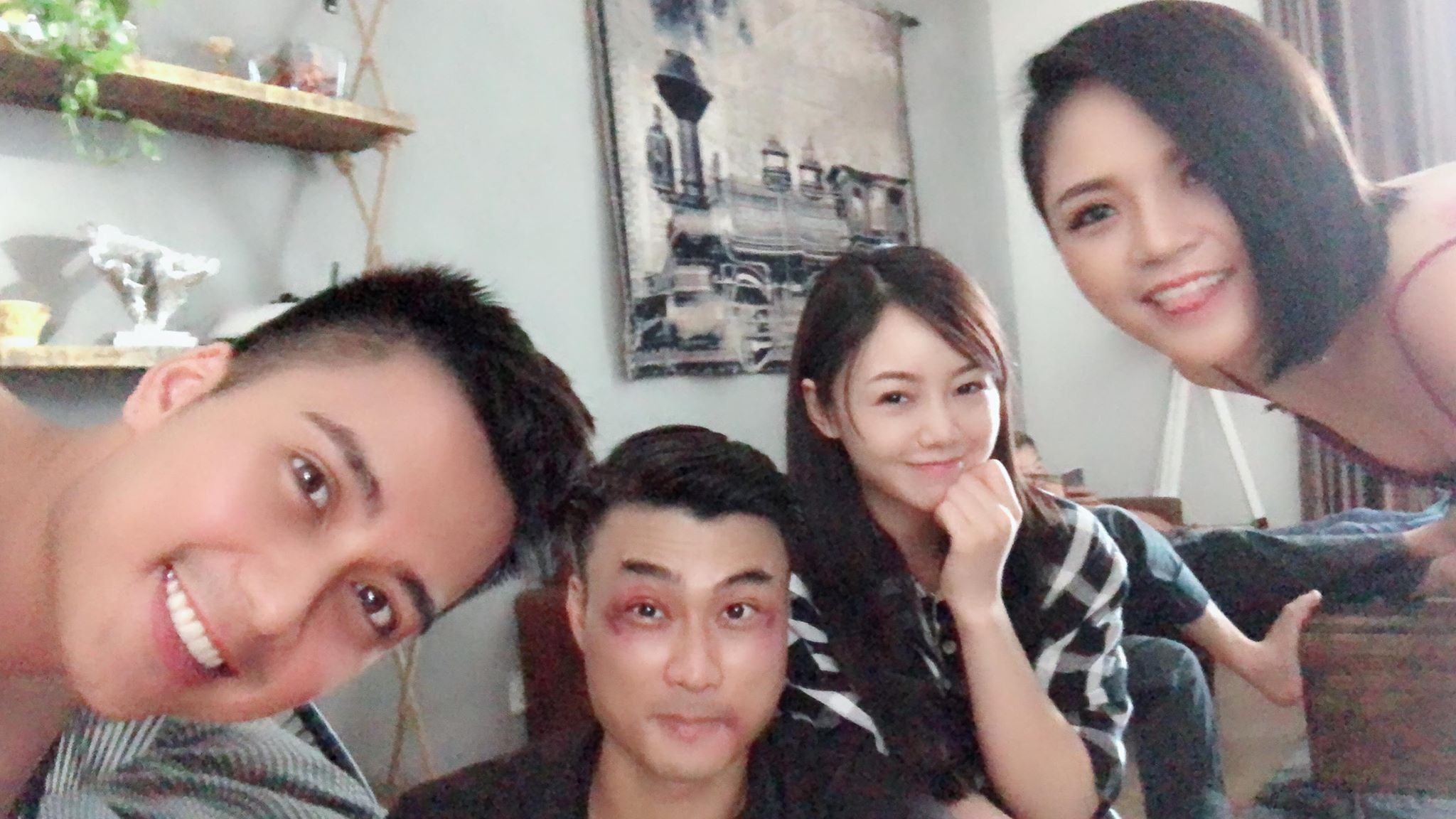 nhung hinh anh khong duoc phat song cua quynh bup be