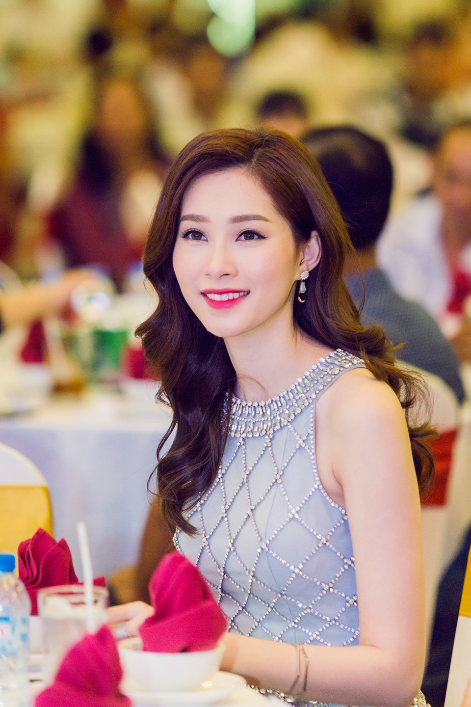 nhan sac duoc vi than tien ty ty cua thu thao sau 5 nam dang quang