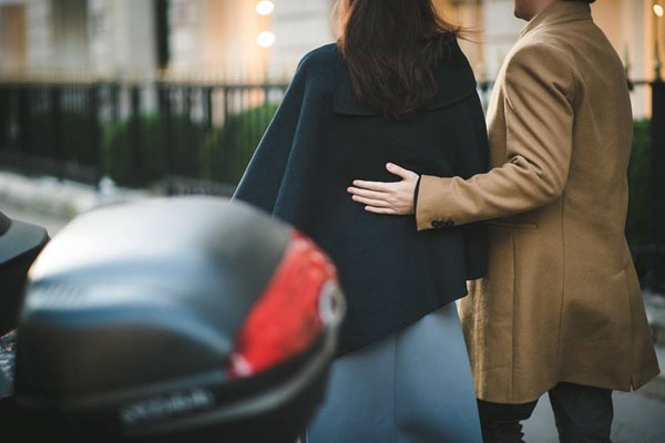 Những khoảnh khắc thân mật của hoa hậu Thu Thảo và bạn trai đại gia nhung giay phut tinh nhu cai binh cua hoa hau thu thao va ban trai