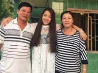 quang trung tien cong so xanh mat truoc canh puka tay khong bat chuot