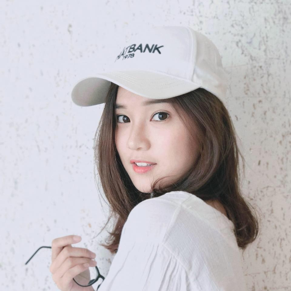 sao nu viet mang cung nhan ma nhanh tri hoa dong va ua dich chuyen