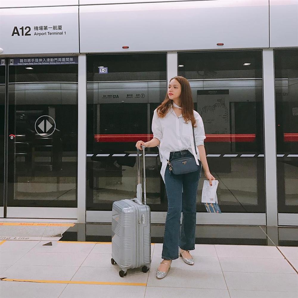 Học lỏm ngay bí kíp tạo dáng của hoa hậu Hương Giang để có được những bức ảnh ngàn like hoc lom ngay bi kip tao dang cua hoa hau huong giang de co duoc nhung buc anh ngan like