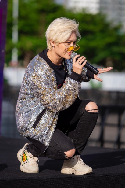 'Bỏ túi' những bí kíp mặc đẹp theo phong cách tomboy giống Vicky Nhung bo tui nhung bi kip mac dep theo phong cach tomboy giong vicky nhung
