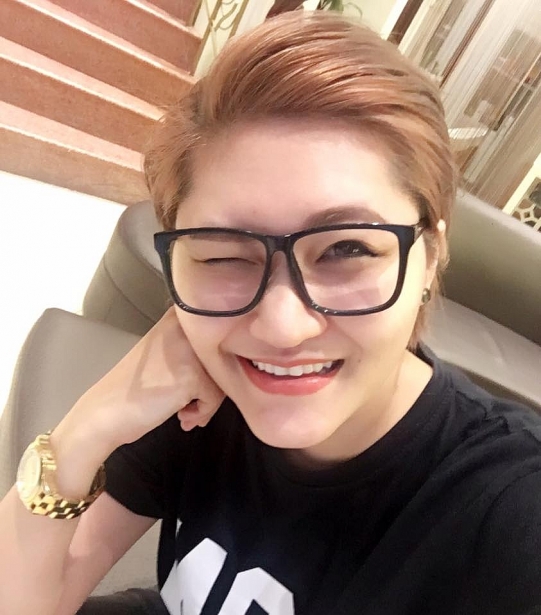 'Bỏ túi' những bí kíp mặc đẹp theo phong cách tomboy giống Vicky Nhung bo tui nhung bi kip mac dep theo phong cach tomboy giong vicky nhung