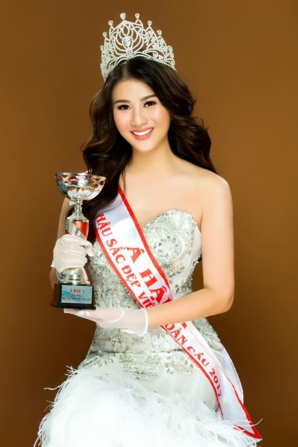 Vẻ đẹp phúc hậu của Á hậu Thái Mỹ Linh ve dep phuc hau cua a hau thai my linh