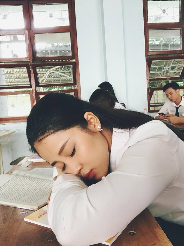 MC Cao Vy là người thế nào trong suy nghĩ của giáo viên, bạn bè và đồng nghiệp? mc cao vy la nguoi the nao trong suy nghi cua giao vien ban be va dong nghiep