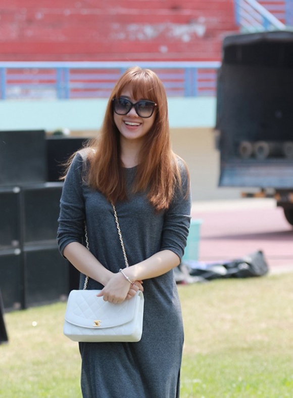yeu 2 nam danh hai dinh dam nhat showbiz hari won va nha phuong lai co cuoc song qua trai nguoc