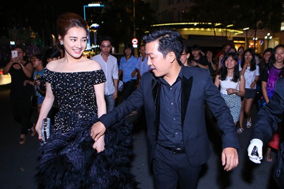 yeu 2 nam danh hai dinh dam nhat showbiz hari won va nha phuong lai co cuoc song qua trai nguoc
