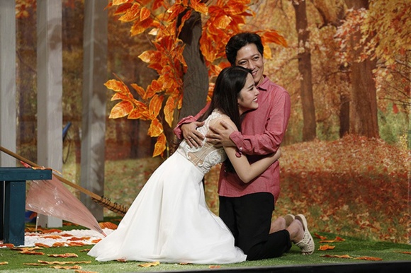 yeu 2 nam danh hai dinh dam nhat showbiz hari won va nha phuong lai co cuoc song qua trai nguoc