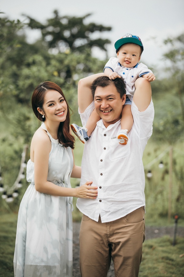 tin tuc sao viet 129 top 43 hoa hau viet nam 2018 khoe dang nong bong moi tinh dep cua duong cam lynh va anh khoa