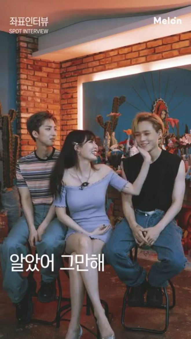 cube entertainment thong bao duoi hyuna website bi danh sap co phieu sut tham hai