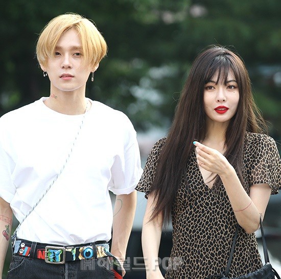 cube entertainment thong bao duoi hyuna website bi danh sap co phieu sut tham hai