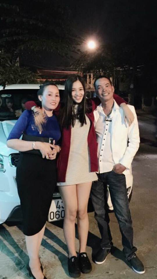 chi nho mot buc anh cu dan mang phat hien tan hoa hau viet nam 2018 tran tieu vy tung chinh sua goc con nguoi