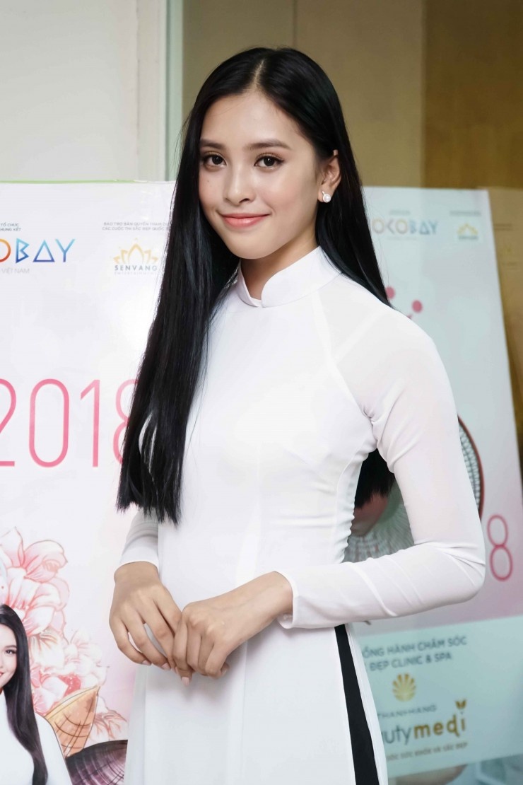 Nghệ sĩ trẻ nói gì về tân Hoa hậu Việt Nam 2018 Trần Tiểu Vy? sao viet noi gi ve tan hoa hau viet nam 2018 tran tieu vy