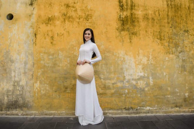 bat ngo voi nghe tay trai cua tran tieu vy truoc khi dang quang hoa hau viet nam