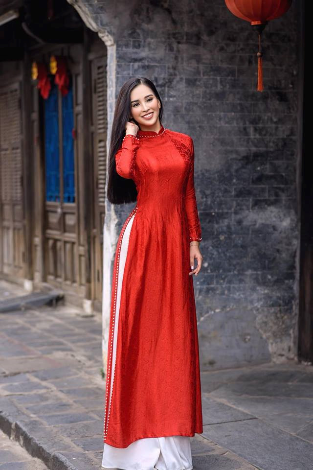 bat ngo voi nghe tay trai cua tran tieu vy truoc khi dang quang hoa hau viet nam