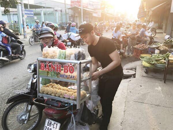 he lo ly lich cua hot boy banh bo trong giong ai giong ai tap 8