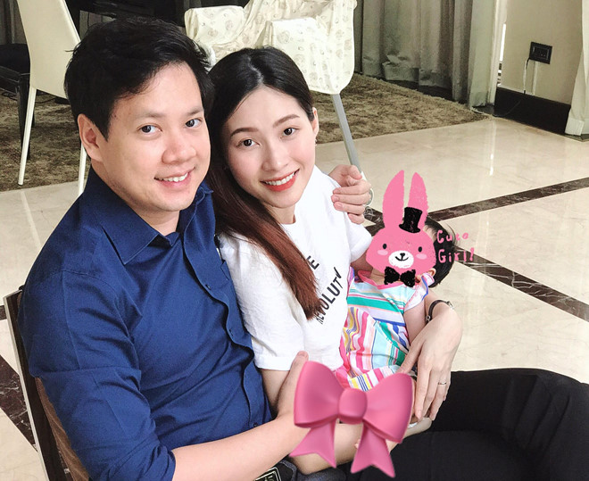 hot lo anh can mat tieu cong chua cua hoa hau dang thu thao va ong xa doanh nhan