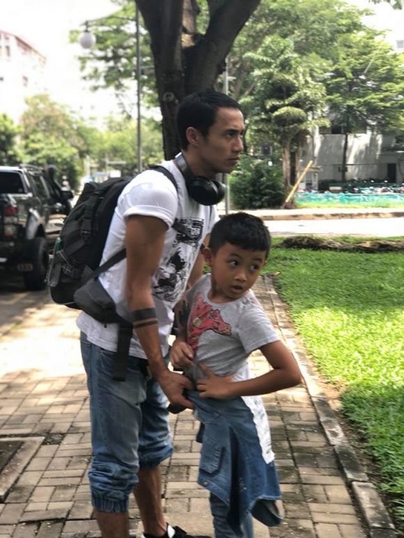 khi dong nghiep no nuc di cung to nghe pham anh khoa lam le don gian tai nha