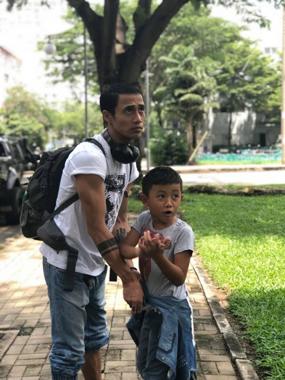 khi dong nghiep no nuc di cung to nghe pham anh khoa lam le don gian tai nha
