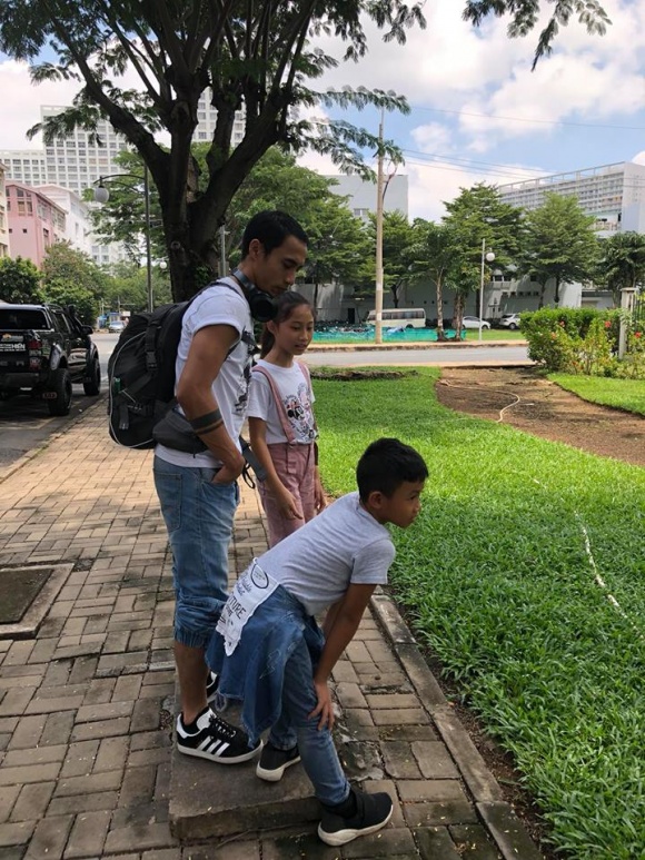 khi dong nghiep no nuc di cung to nghe pham anh khoa lam le don gian tai nha