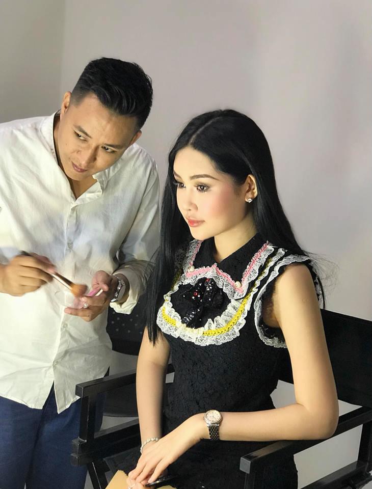 Đến giờ, Lê Âu Ngân Anh mới dám thú thật về đêm đăng quang: Không nhận ra mình vì nhìn mặt quá ghê! den gio le au ngan anh moi dam thu that ve dem dang quang khong nhan ra minh vi nhin mat qua ghe