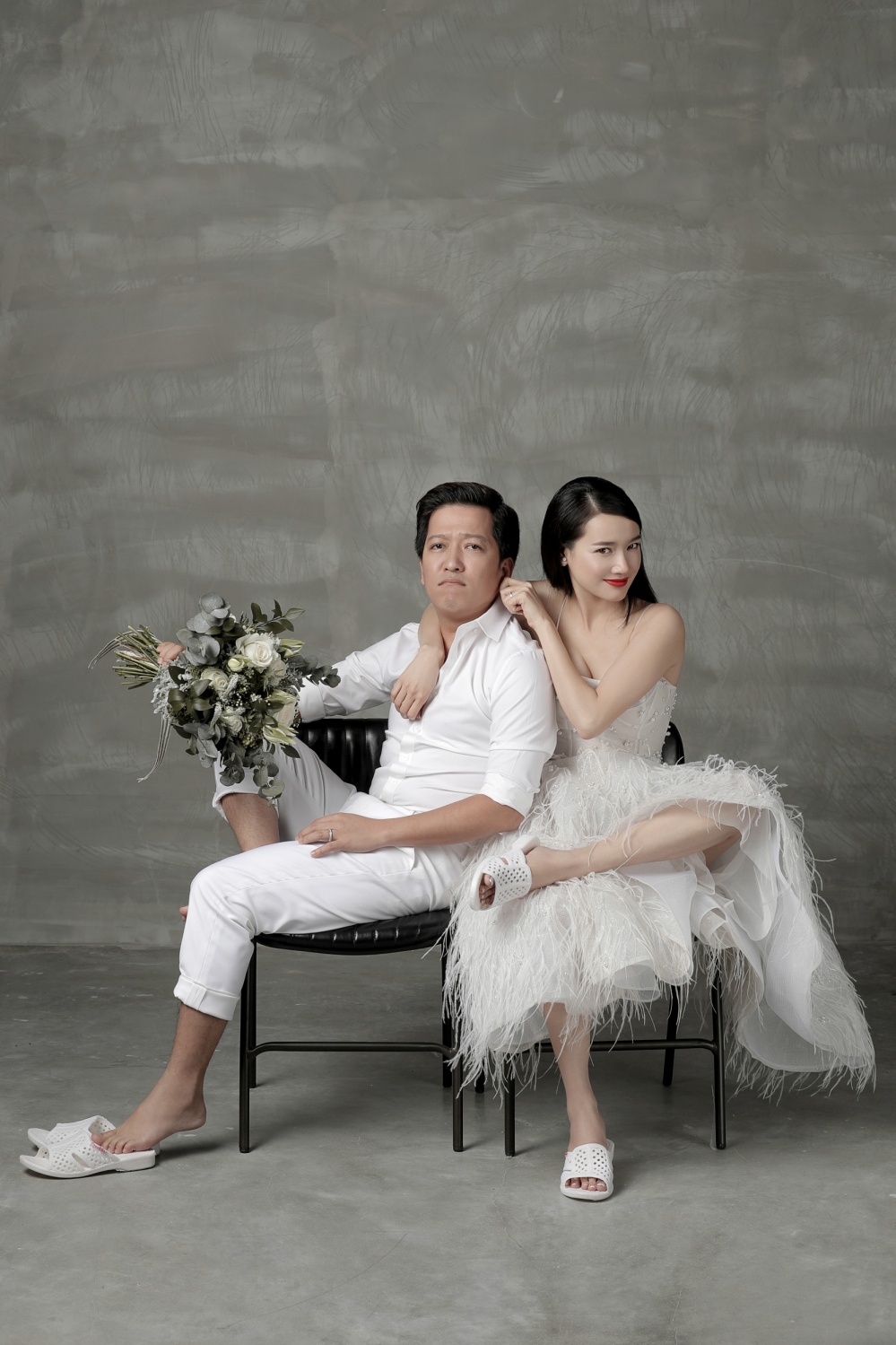 du co trong tay tai san tien ti nhung sao viet nay van trung thanh voi phong cach gian di