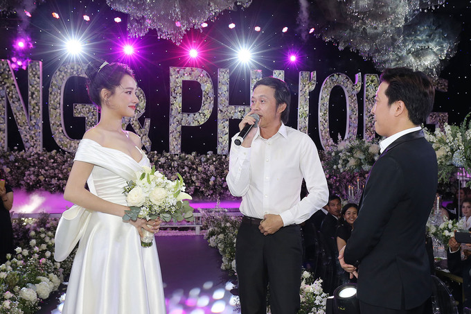 Không còn nghi ngờ gì nữa, vòng 2 của Nhã Phương đã 'phô trọn' sau bao ngày cô dâu tìm mọi cách che dáng khong con nghi ngo gi nua vong 2 cua nha phuong da pho tron sau bao ngay co dau tim moi cach che dang