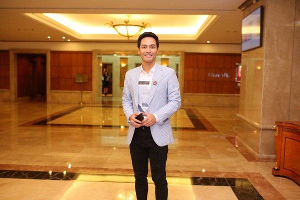 giam khao phan anh that nuc cuoi khi cho rang pham huong chen ep mai ngo