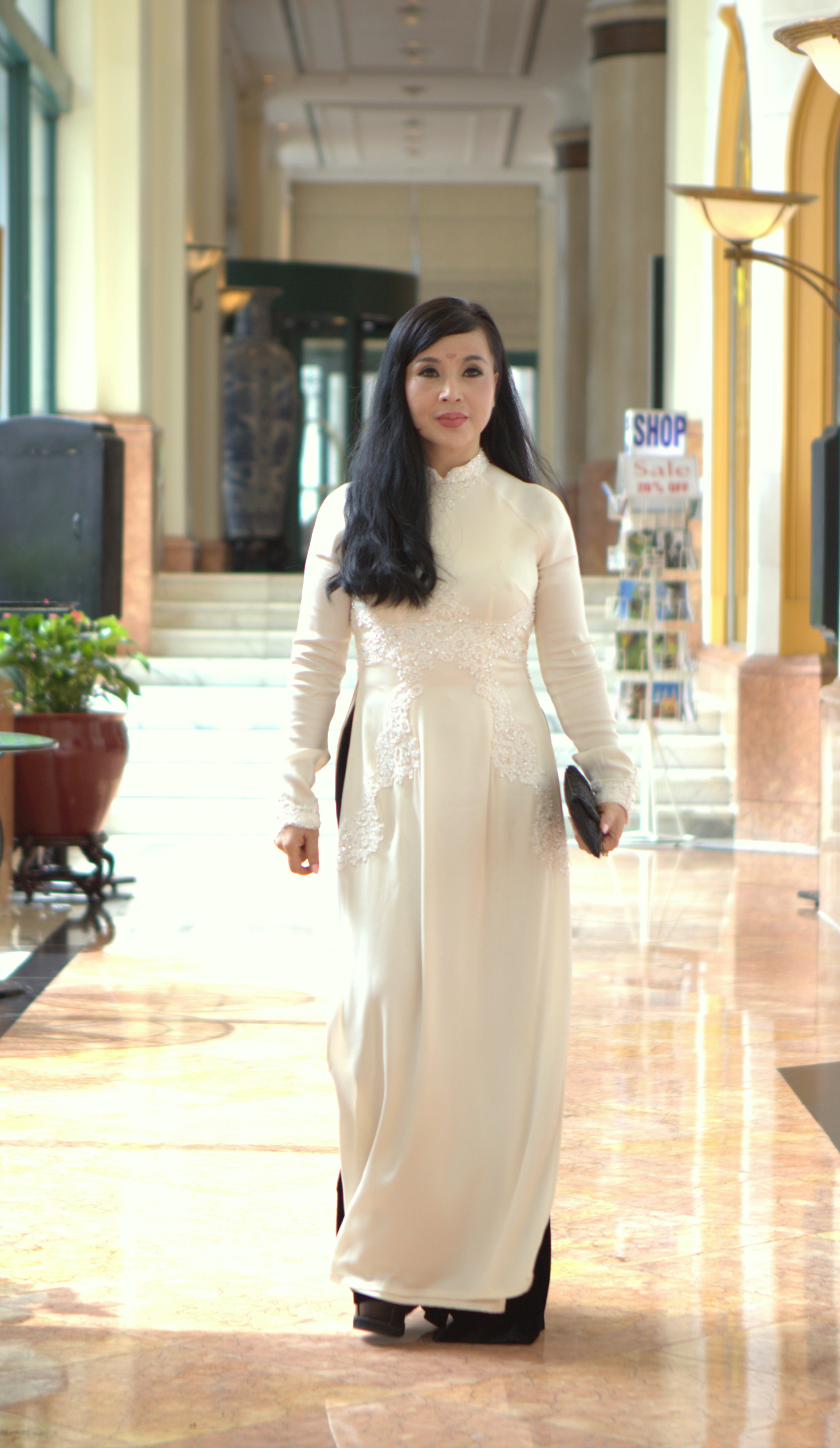 nsnd lan huong noi gi ve tin don tung phau thuat tham my