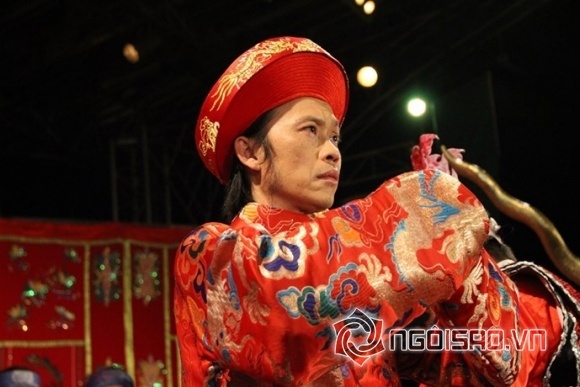 hoai linh buc xuc len tieng vi bi noi nghe si ngay cang dong bong khi xay nha tho to