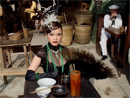 lat lai vai dien cua ly nha ky trong phim cua ong trum hollywood dang dinh scandal be boi tinh duc