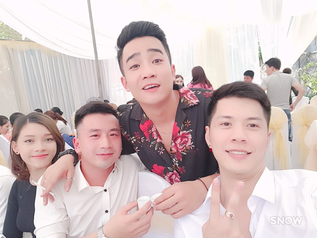 Ảnh đám hỏi của Trần Tú 'Người phán xử' và vợ đẹp ở Thái Nguyên anh dam hoi cua tran tu nguoi phan xu va vo dep o thai nguyen