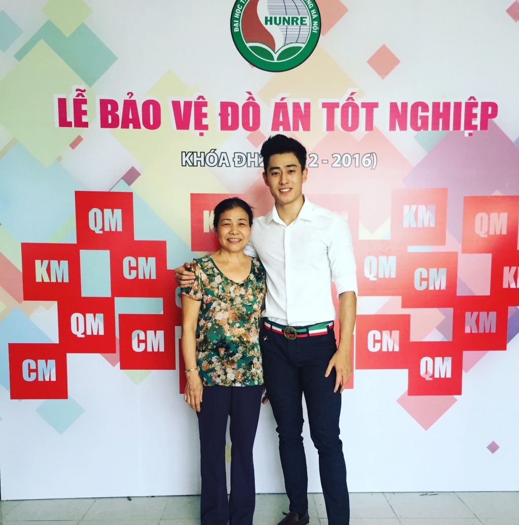 khoc cuoi voi nhung ki niem ve me cua dan nghe si vi yeu ma den