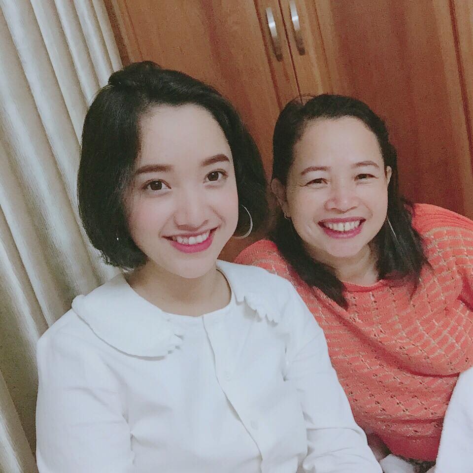 khoc cuoi voi nhung ki niem ve me cua dan nghe si vi yeu ma den