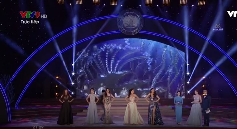 Ngân Anh đăng quang Hoa hậu Đại dương Việt Nam 2017 dù trả lời ngắc ngứ ngan anh dang quang hoa hau dai duong viet nam 2017 du tra loi ngac ngu