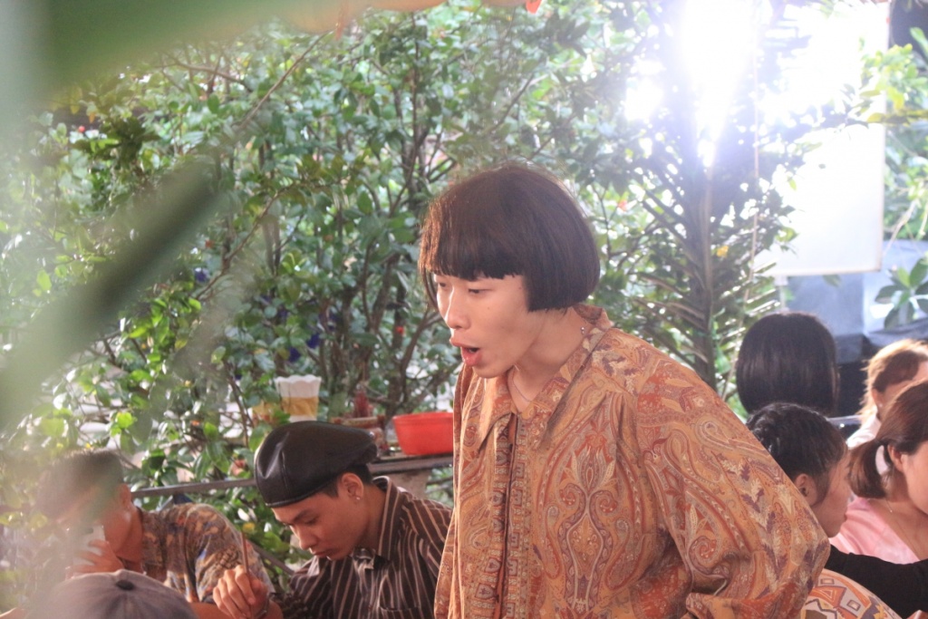 kay tran bat ngo truoc hang loat ban cover chuyen tinh toi