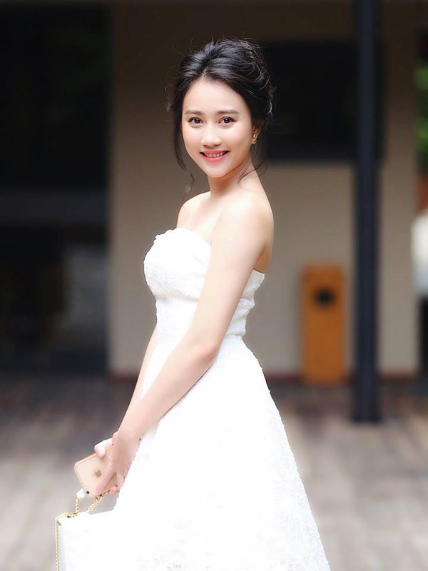 Thích mê với cách mix đồ quyến rũ nhưng không cần 'hở bạo' của diễn viên Huỳnh Hồng Loan thich me voi cach mix do quyen ru nhung khong can ho bao cua dien vien huynh hong loan