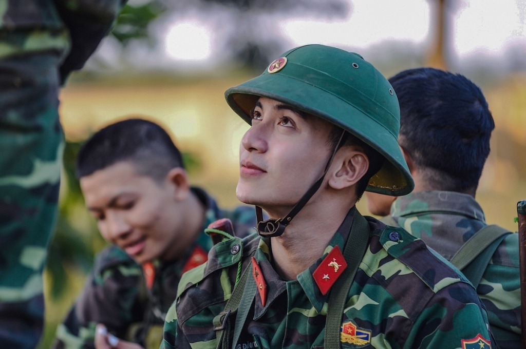tuyen tap nhung khoanh khac dep trai hut hon cua dung bino trong sao nhap ngu
