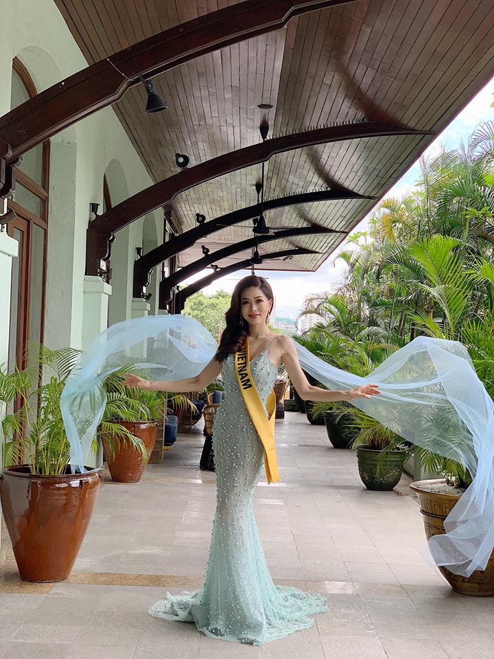 khong chi gioi thieu day khi chat bui phuong nga con tung vay xuat than tai miss grand international 2018