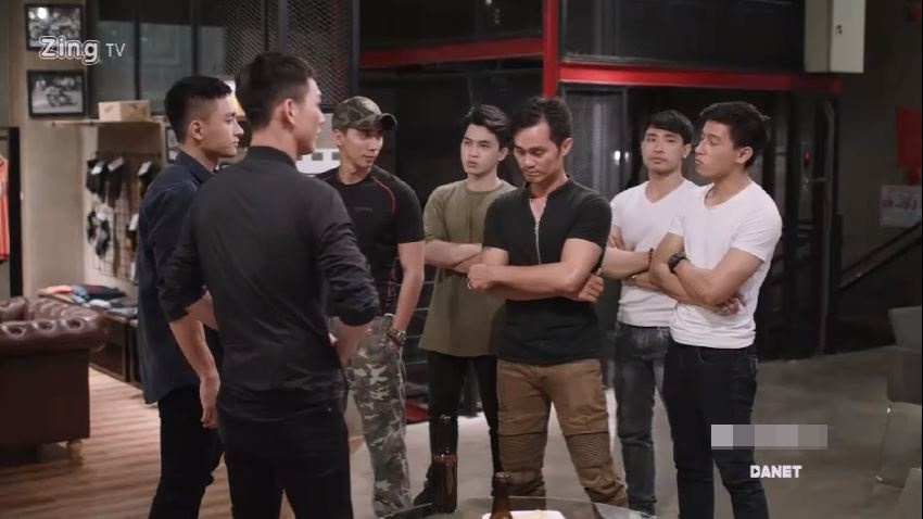 Hậu duệ Mặt trời Việt Nam tập 17 và 18: Bộ tứ chung tay cứu nạn trên đảo Hải Phong hau due mat troi viet nam tap 17 va 18 bo tu chung tay cuu nan tren dao hai phong