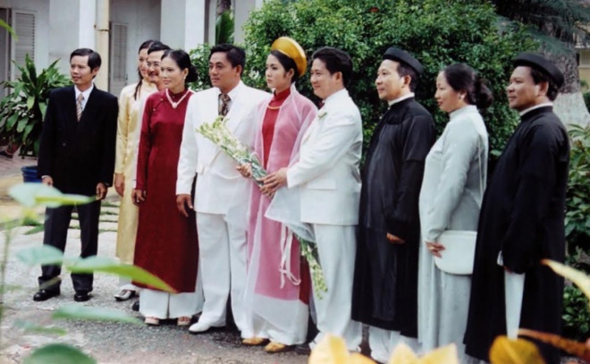 bi hai chuyen hi huu chi co trong dam cuoi cua sao viet dung cau doi la san khau